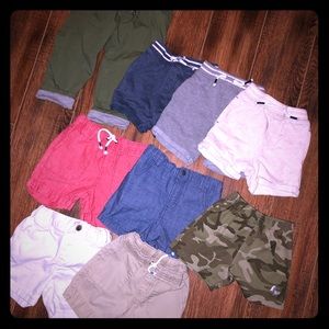 Bundle of toddler shorts 18-24months